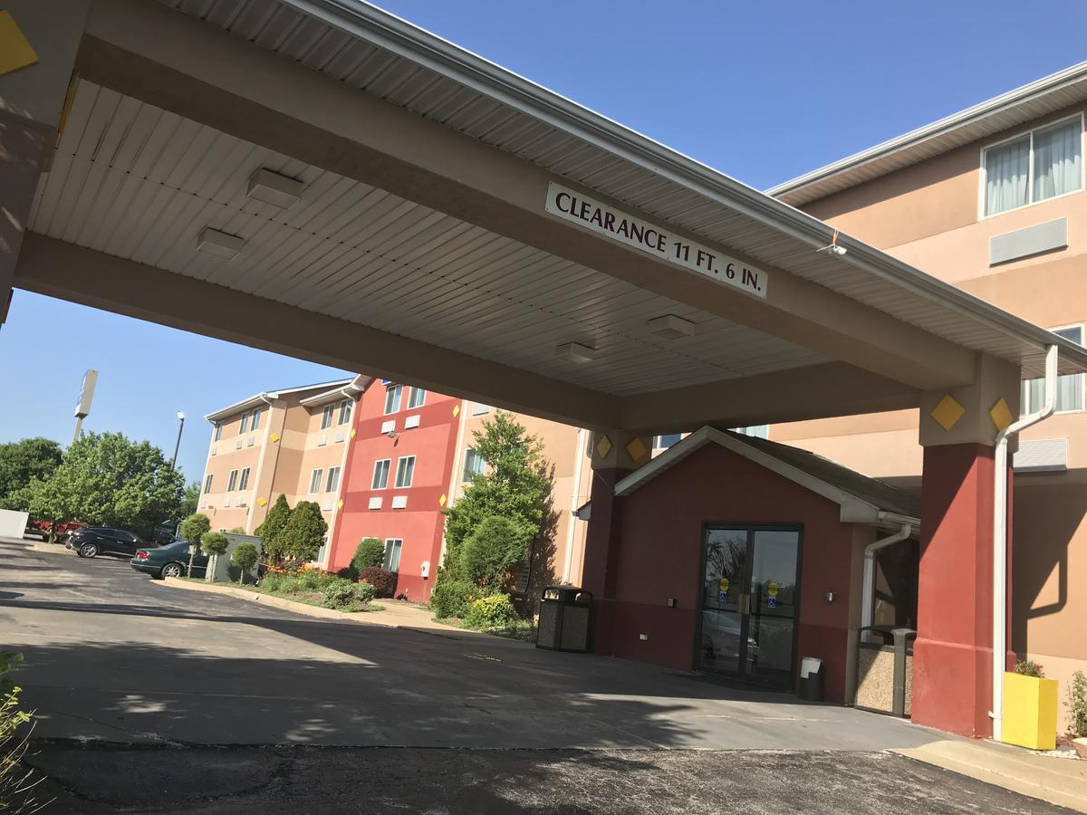 圣查尔斯美国最有价值旅馆酒店 外观 照片