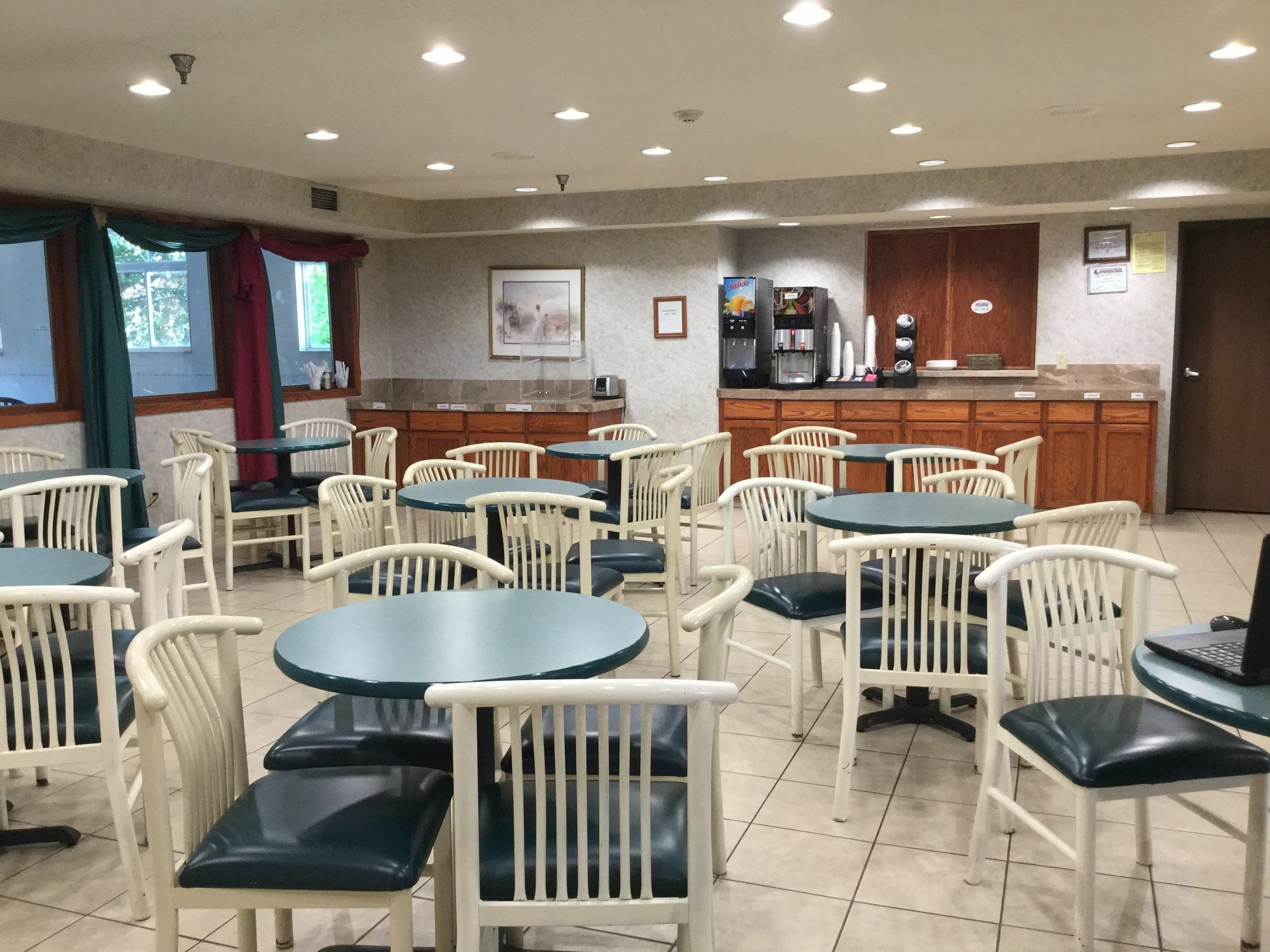 圣查尔斯美国最有价值旅馆酒店 外观 照片